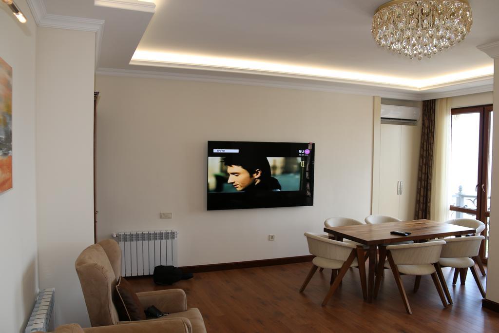 Odisea Apart Hotel Батуми Экстерьер фото