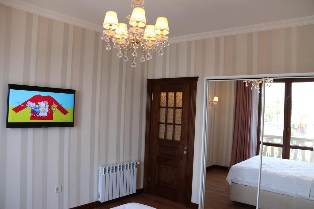 Odisea Apart Hotel Батуми Экстерьер фото