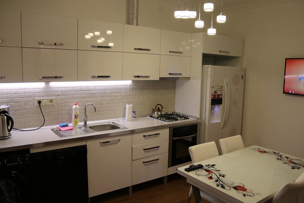 Odisea Apart Hotel Батуми Экстерьер фото