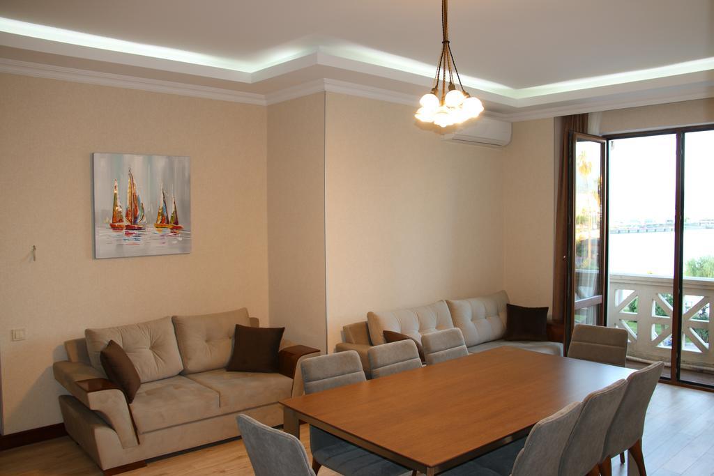 Odisea Apart Hotel Батуми Экстерьер фото