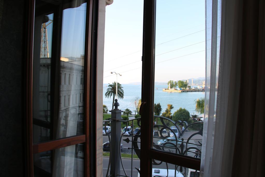 Odisea Apart Hotel Батуми Экстерьер фото