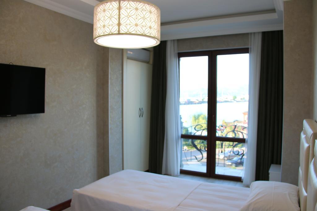Odisea Apart Hotel Батуми Экстерьер фото