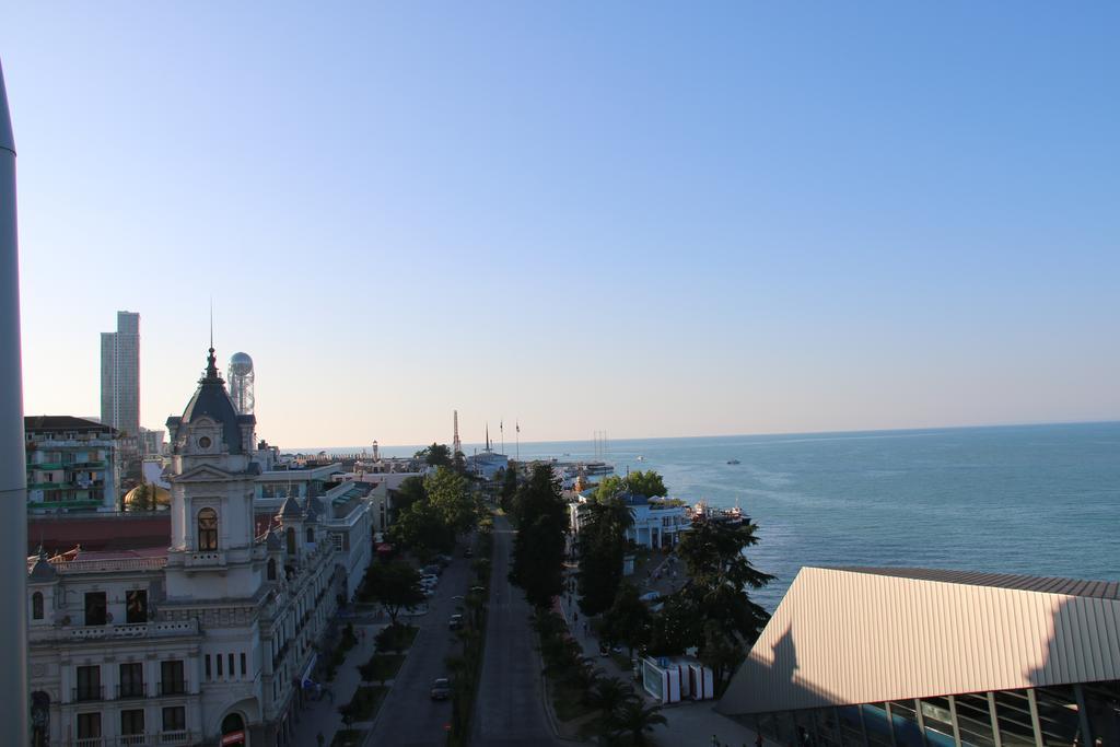 Odisea Apart Hotel Батуми Экстерьер фото