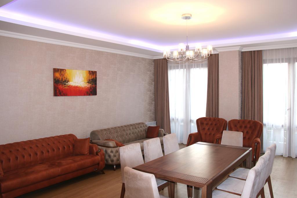 Odisea Apart Hotel Батуми Экстерьер фото