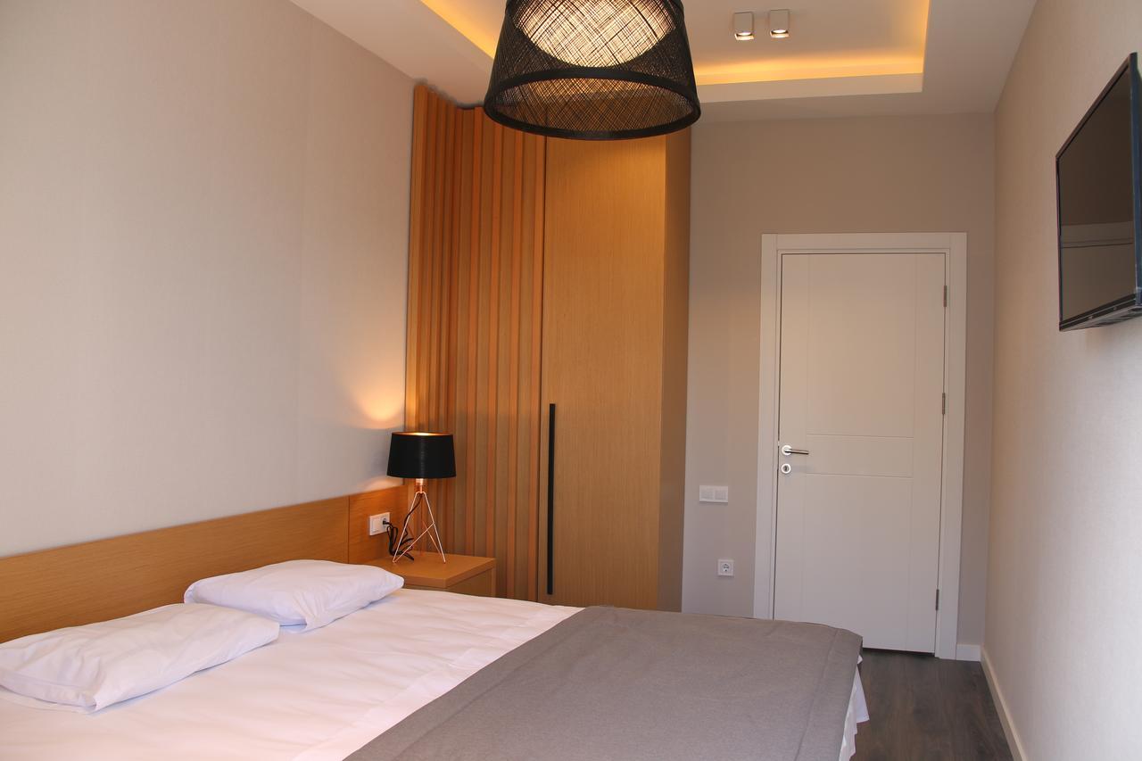 Odisea Apart Hotel Батуми Экстерьер фото