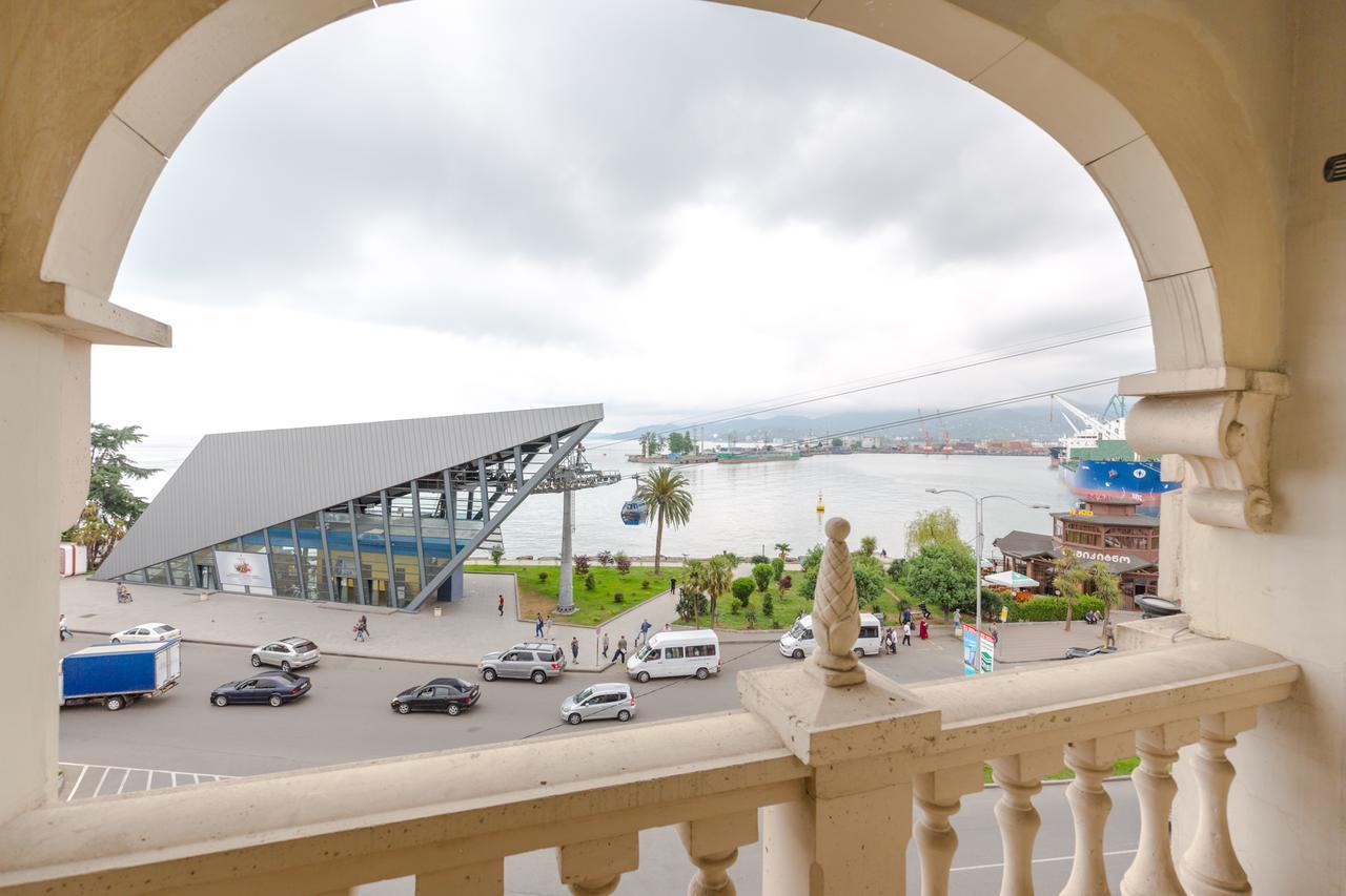 Odisea Apart Hotel Батуми Экстерьер фото