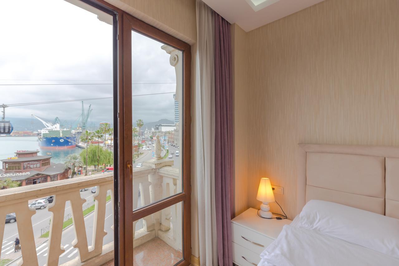 Odisea Apart Hotel Батуми Экстерьер фото