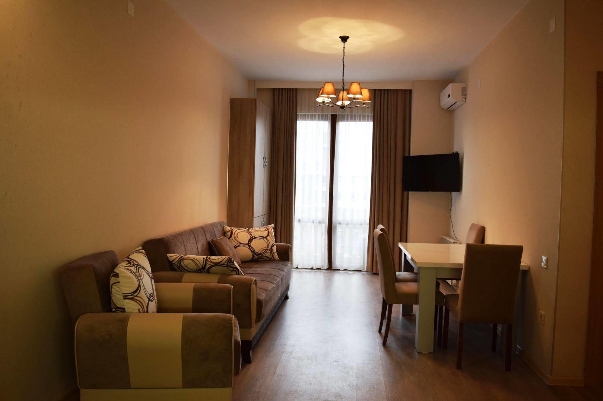 Odisea Apart Hotel Батуми Экстерьер фото