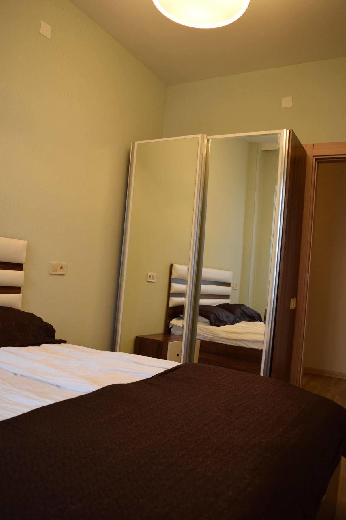 Odisea Apart Hotel Батуми Экстерьер фото