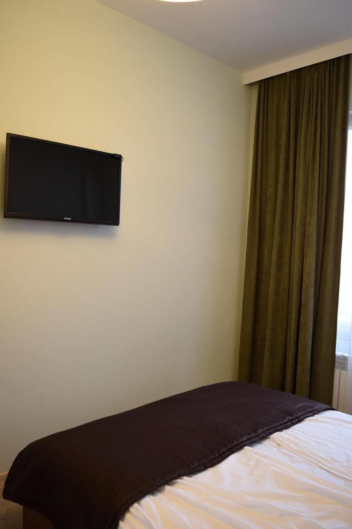 Odisea Apart Hotel Батуми Экстерьер фото