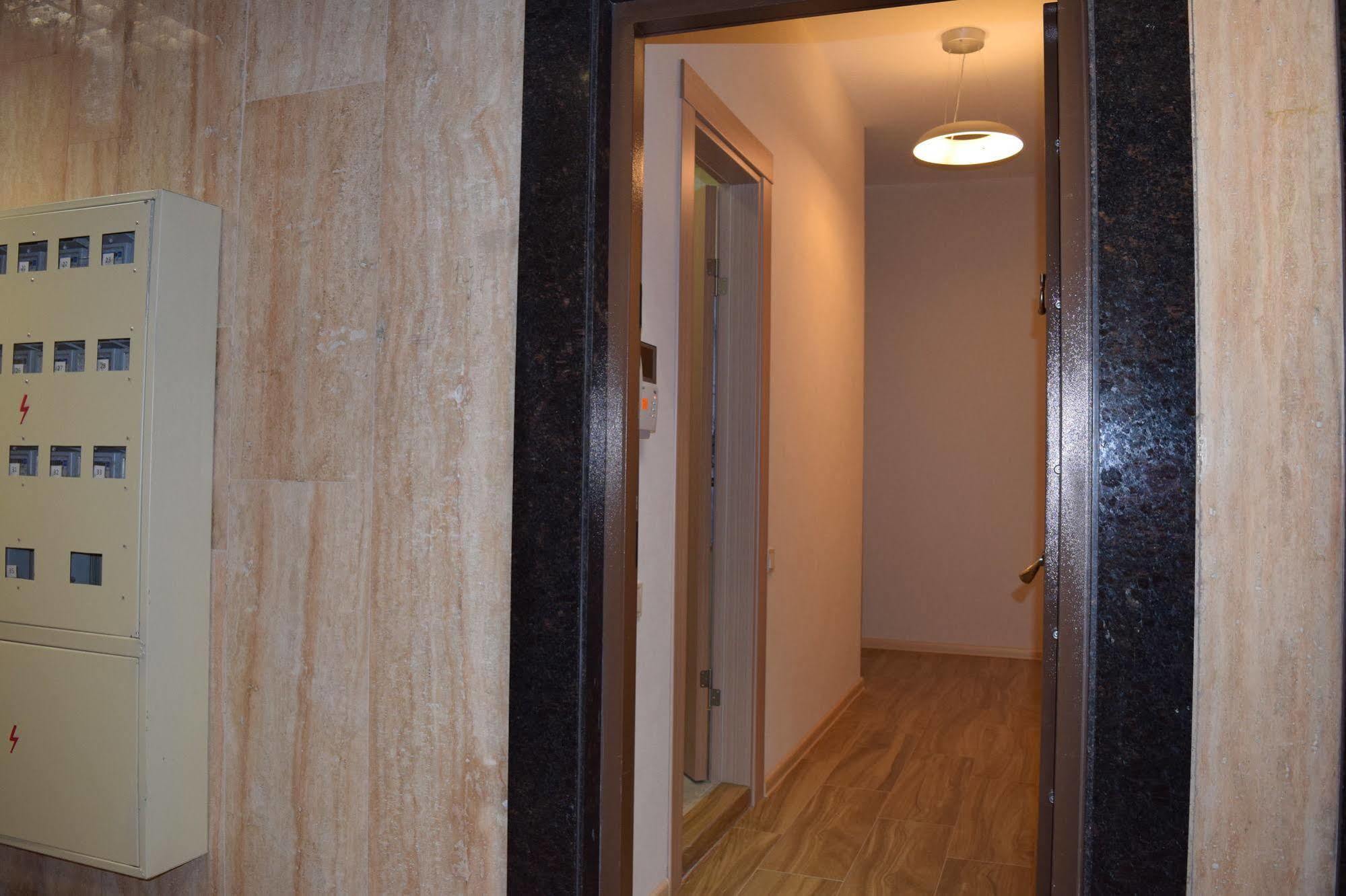 Odisea Apart Hotel Батуми Экстерьер фото