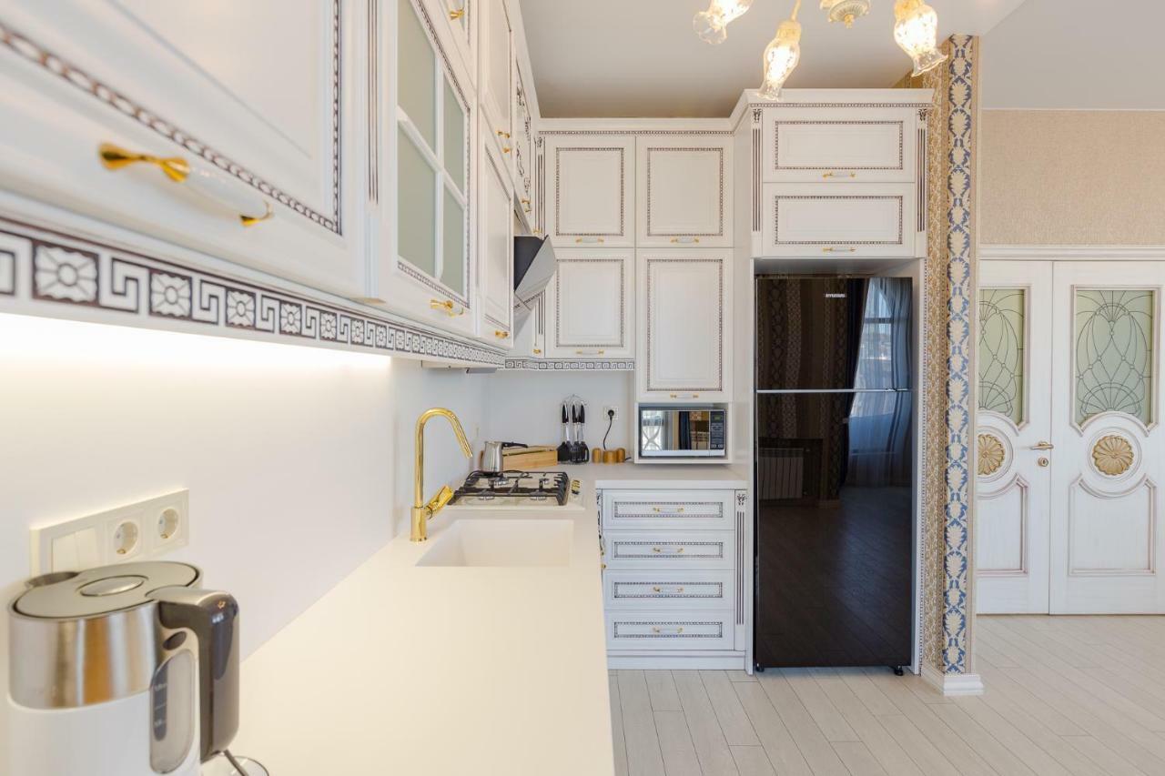 Odisea Apart Hotel Батуми Экстерьер фото